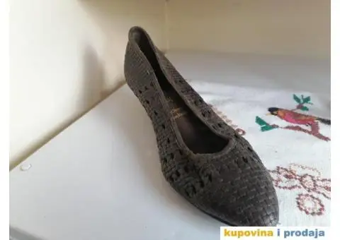 sive cipele/sandale , letnje