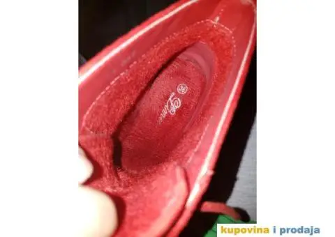 Cizme sa stiklom - 2/3