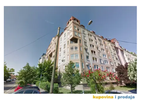 Prostran i svetao stan nadomak Dunavskog keja i starog Merkatora - 1/12