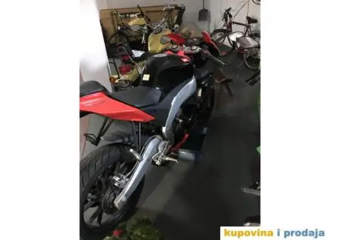 Aprilia RS4 125 - 3/6