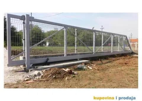 Proizvodnja i montaža ograda i kapija - 1/5