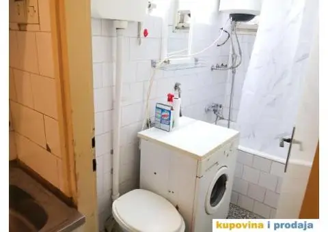 Izdajem garsonjeru kod saobracajnog fakulteta - 3/5