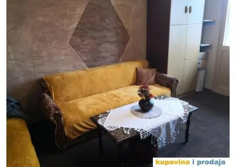 Izdajem garsonjeru kod saobracajnog fakulteta - 4/5