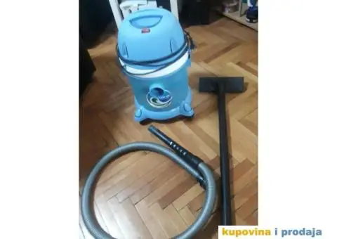 Povoljno prodajem usisivac - 1/3