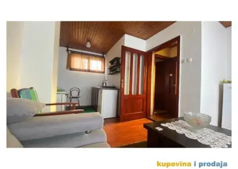 prodajem vikend kuću u Bajinoj Bašti - 8/12