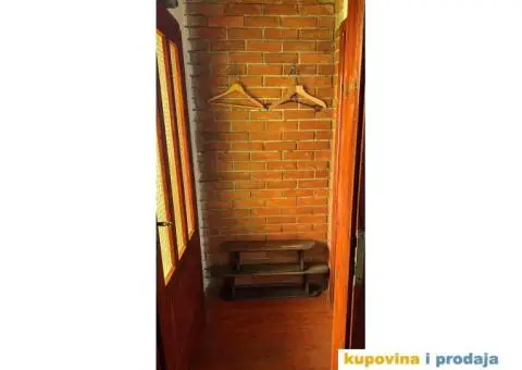 prodajem vikend kuću u Bajinoj Bašti - 10/12