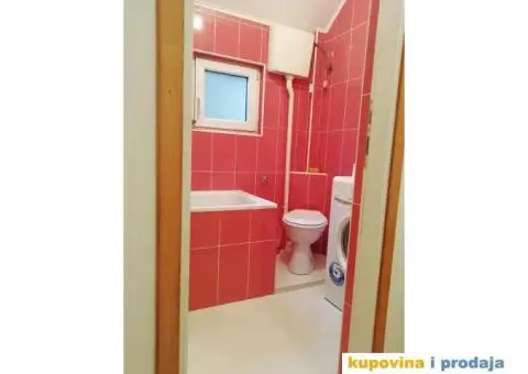 Na prodaju 2 kuće sa 5 zasebnih stanova Zemun - 15/15