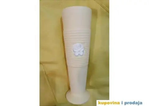 Vaza od gline sa belim cvetom, žuta visoka - 10/11