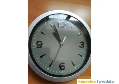 Zidni sat sive boje fi 20 cm, radi - 1/9
