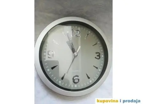 Zidni sat sive boje fi 20 cm, radi - 3/9