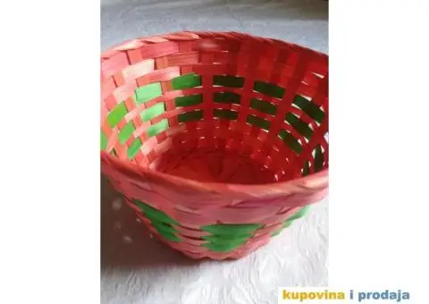 Korpa svetlo crvena za razne sitnice ili dekoraciju - 1/13