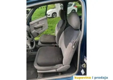 Nissan Micra 1.0 2001 - 8/13