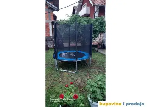 Trampoline kupljena letos malo korišćena do 100kg tezine