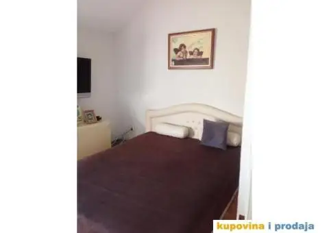 Prodajem stan u centru Sida - 6/12