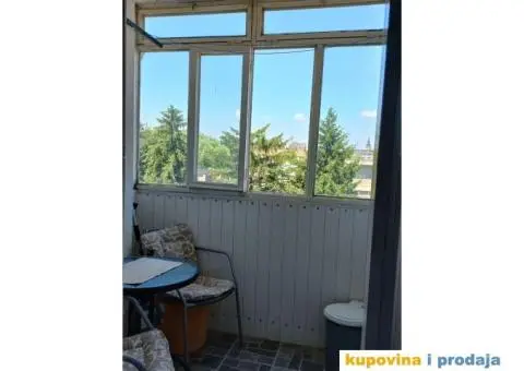 Prodajem stan u centru Sida - 7/12