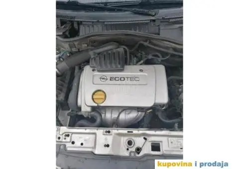 Motor je u dobrom stanju 1.4 66kw sa dve bregaste