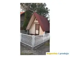 Prodajem dve vikendice u Natalincima - Topola