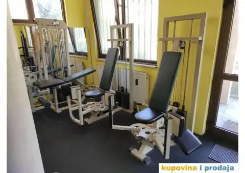 PRODAJEM TERETANU - 7/11