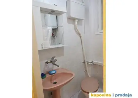 Izdajem stan kod Kalenić pijace - 10/10