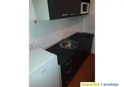 KUHINJA + DNEVNA SOBA - 2/9