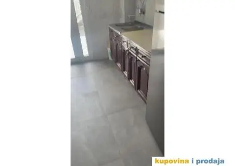 Kuza za izdavanje Zemun - 3/13