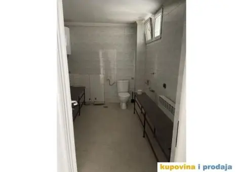 Kuza za izdavanje Zemun - 7/13