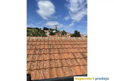 Kuza za izdavanje Zemun - 12/13