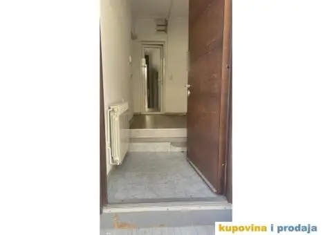 Kuca u centru Zemuna - 1/15