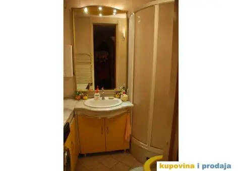 Prodajem stan - 2/12