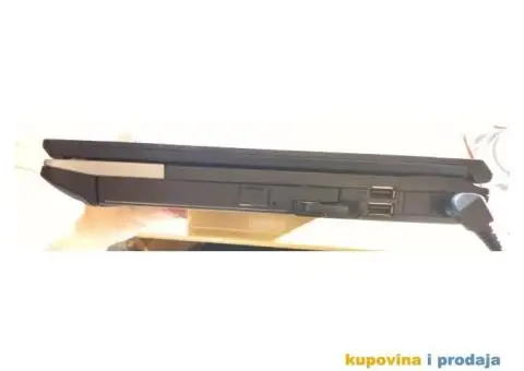 PRODAJEM POLOVAN FUJITSU LIFEBOOK Series 5 - 1/12