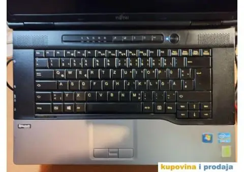 PRODAJEM POLOVAN FUJITSU LIFEBOOK Series 5 - 11/12