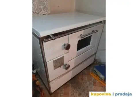 Veoma malo koriscen Sporet za grejanje Parno i klasicno grejanje.Alfa Plam - 5/7