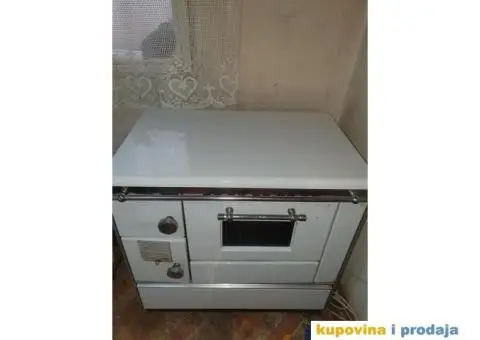 Veoma malo koriscen Sporet za grejanje Parno i klasicno grejanje.Alfa Plam - 6/7