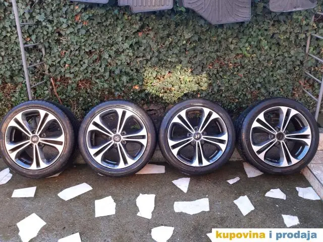 Al felne sa letnjim gumama 225/45 R17 ;5x114.3;6J 17 - 1