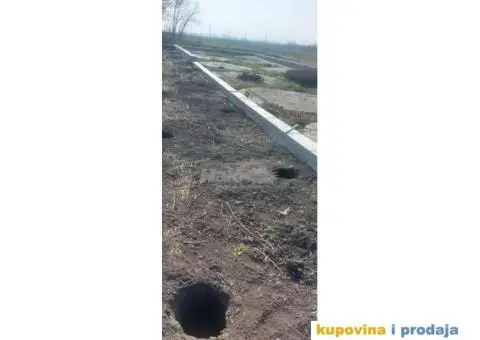 Rumenka plac na prodaju - 8/10