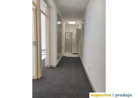 Kancelarijski prostor 70m2 - 12/15