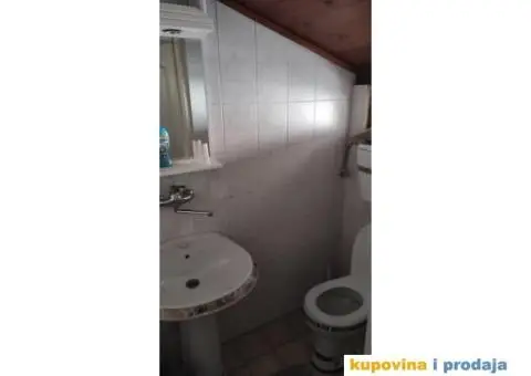 Spratna kuća u centru Novog Sada - 8/11