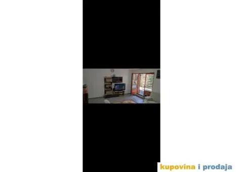 Kuća na prodaju - 1/7