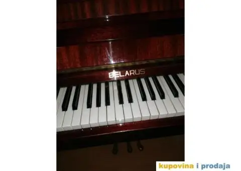 Pianino Belarus - 3/4