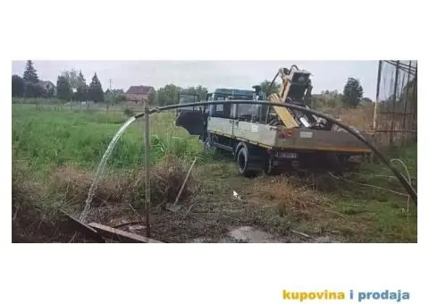 Na prodaju mašina za bušenje bunara - 7/11