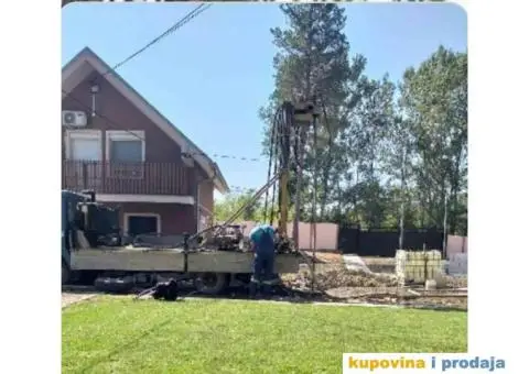 Na prodaju mašina za bušenje bunara - 9/11