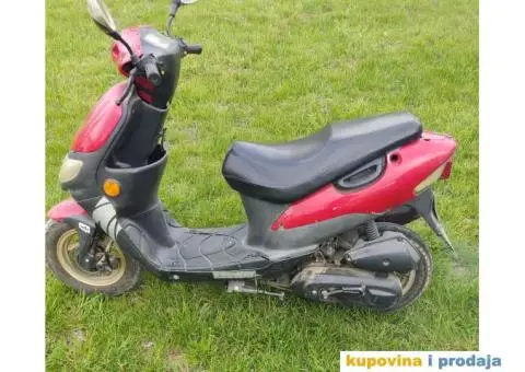 Prodajem skuter - 2/8
