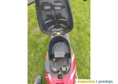 Prodajem skuter - 8/8