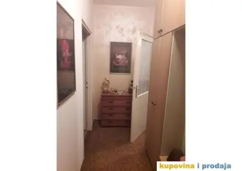 Dvosoban stan u centru Crvenke - 9/13