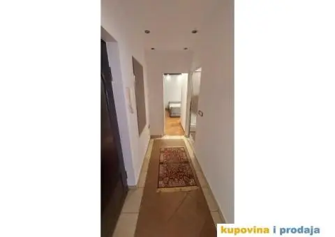Renoviran i namesten stan, na duze, izdaje vlasnik - 5/13