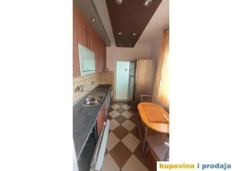 Renoviran i namesten stan, na duze, izdaje vlasnik - 6/13