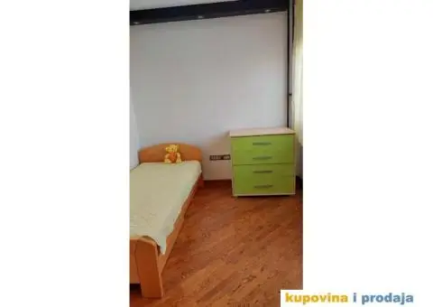 Renoviran i namesten stan, na duze, izdaje vlasnik - 10/13