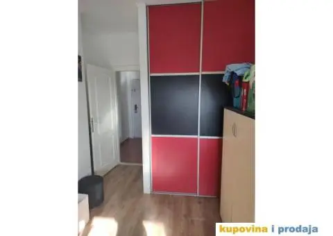 Dvoiposoban stan vrbas - 7/12