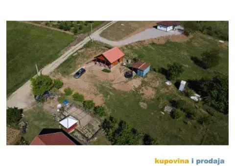 Plac 50a sa brvnarom, Stara Lipovica - 12/12