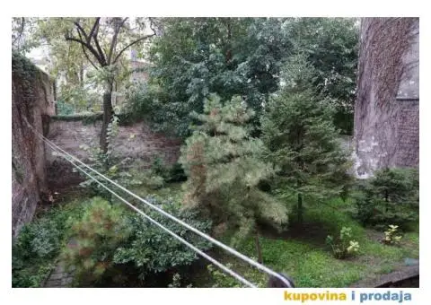 Studentski Trg-Centar-V L A S N I K - 2/15